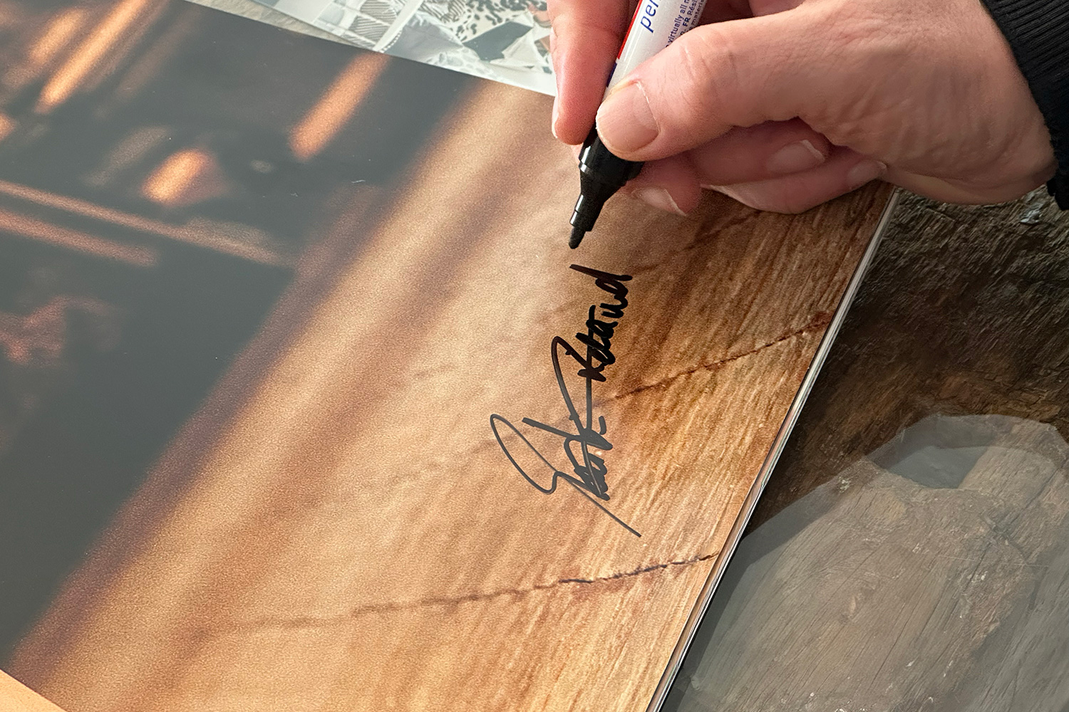 Handsigniert am Titelblatt