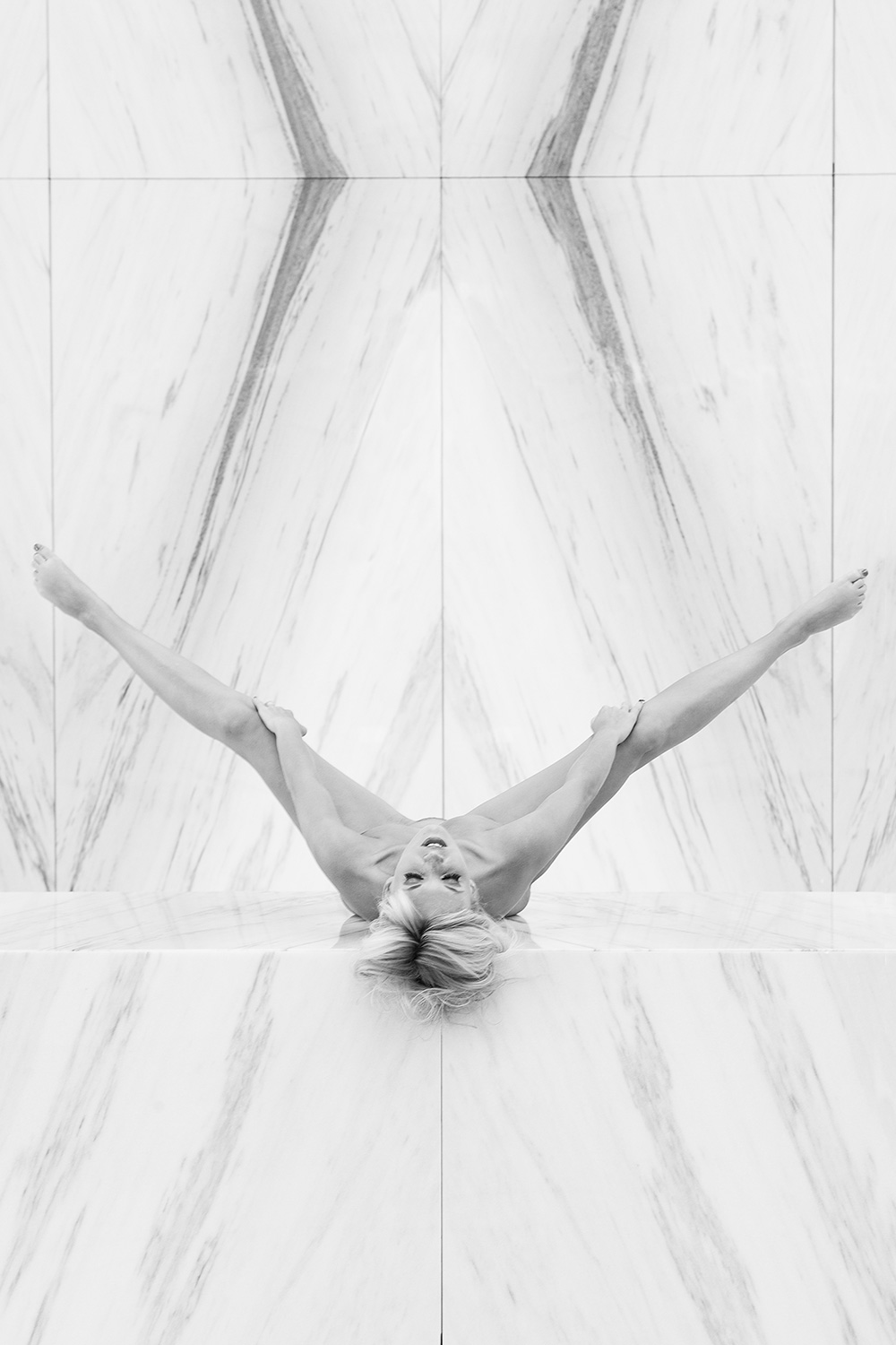 SYMMETRY ISN'T INNOCENT – Bild 2