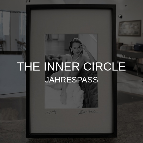 THE INNER CIRCLE – SIGNED.FRAMED.ICONIC. JAHRESPASS